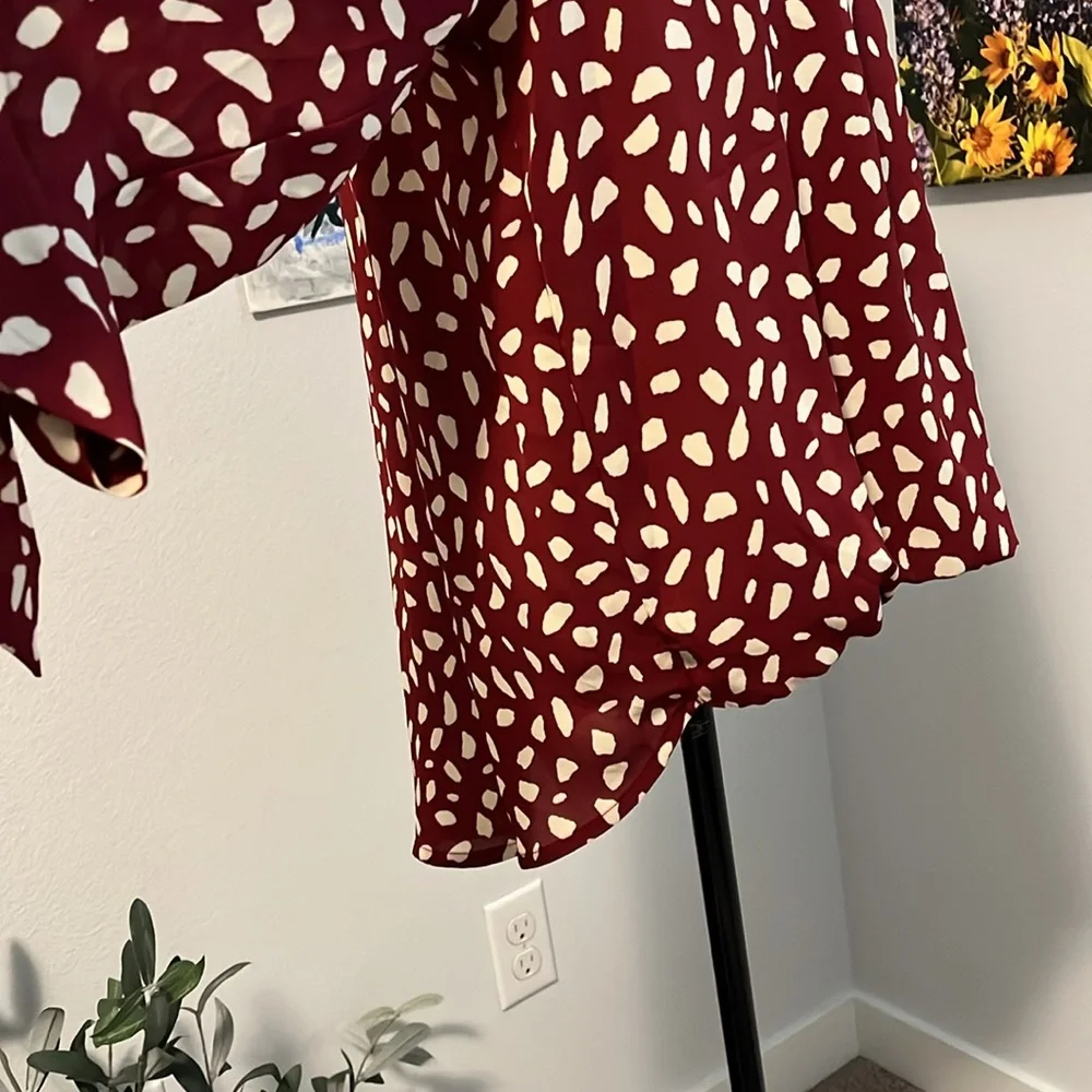 NWT West K Surplice Tie Sleeve Blouse - Picture 6 of 12